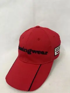 【Munsingwear】レッド　キャップ　ゴルフ　スポーツ