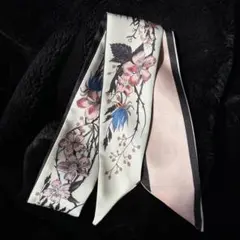 スカーフ ピンク ホワイト 白 花柄 高級感 おしゃれ シルク風