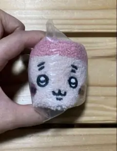 ちいかわ 古本屋 もこもこポーチ ガシャポン