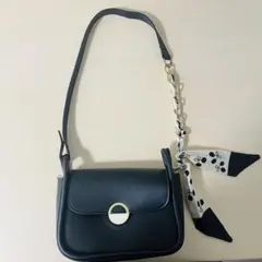【美品・即日・匿名】ブラック スカーフ付きショルダーバッグ