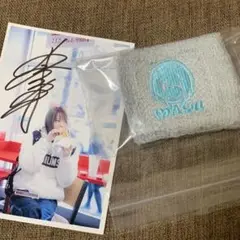岩谷麻優 スターダム STARDOMリストバンド サインボール 22.08.27 岩谷麻優 スターダム STARDOMリストバンド サインボール 22.08