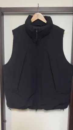 GU ダウンベスト