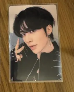 Item thumbnail for item de7bbcf4-5ddb-46e7-b19c-d2538ef8d57c