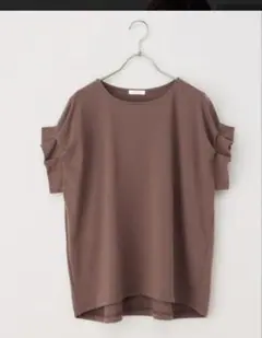 新品ruffle t shirt