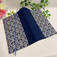 特価！　B6判　ブックカバー　ダマスク柄ネイビー　ハンドメイド