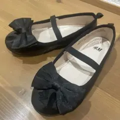 H&M ブラックリボンバレエシューズ