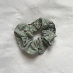 花柄 シュシュ