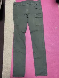 カーゴパンツ カーキ色 サイズ67cm