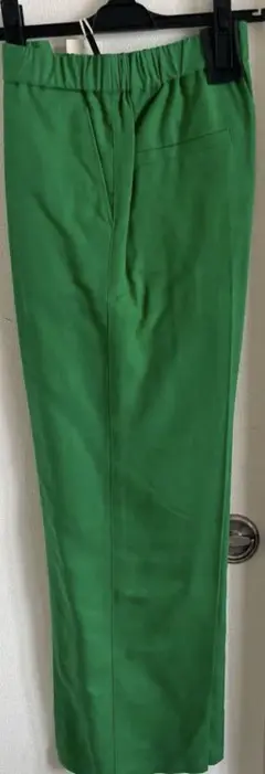 INED ワイドパンツ 緑