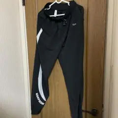 スポーツジャージ　ナイロン