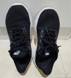 New Balance Fresh Foam スニーカー ブラック