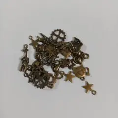 ブロンズカラーのチャームセット 動物・星・他