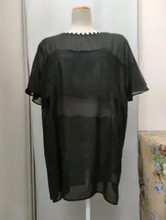 シズカコムロ　ブラック　レース　トップス
