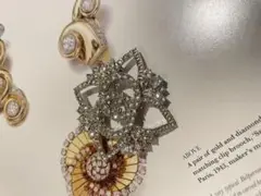GUCCI グッチ ブローチ GG