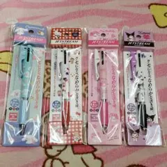 新品、サンリオの3色ジェットストリームボールペン4本セットです。