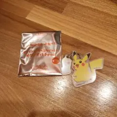 コメダ珈琲　ポケモン　ピカチュウ 　チャーム