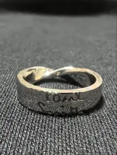 Paul Smithリング