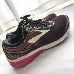 BROOKS ランニングシューズ 24.5cm