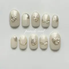 【現品】ネイルチップ　ホワイトベージュ　パール　ゴールド　ブライダル　上品