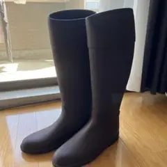 Gucci のロングブーツ