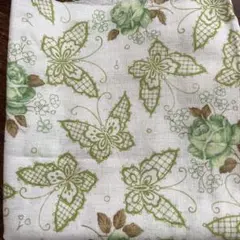 バラ柄　ハギレ