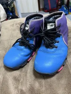 Item thumbnail for item 64073cbb-f733-4531-97ff-d02c101a5034