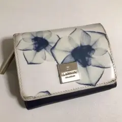 ランバンコレクションの折り財布　箱付き