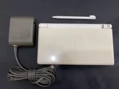 F4K084◆動確済み◆ ニンテンドー DS Lite 本体 クリスタルホワイト