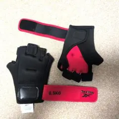 Reebok パワーグローブ 0.5KG 黒/赤