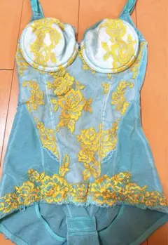 ♡美品♡高級補正下着♡マルコ♡ボディスーツ♡限定色