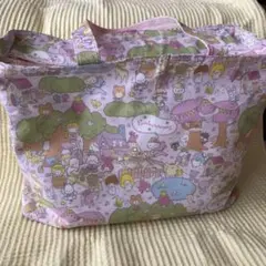 サンリオキャラクター キティ　シナモロールなど　保冷エコバッグ