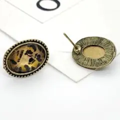 特価♥️新品 レオパード ピアス アンティーク ヴィンテージ 真鍮