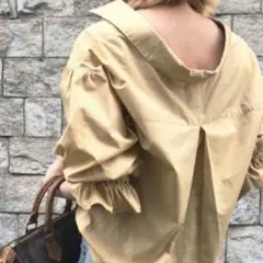 アメリヴィンテージ パフスリーブフリルシャツブラウス ベージュ フリーサイズ