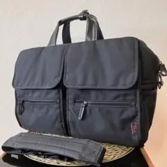 【極美品】 URBAN TRIP ビジネスバッグ　ショルダーバック　大容量