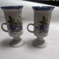 ブルーベリーの絵の花瓶or置物①