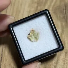f4.フォスフォフィライト 燐葉石 原石 天然石 鉱物標本