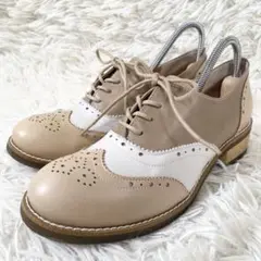 極美品　あしながおじさん　レースアップシューズ　ウイングチップ　24 バイカラー