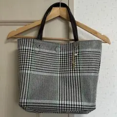 【新品】エニィスィス　リバーシブル　トート　グレンチェック　チャーム付き