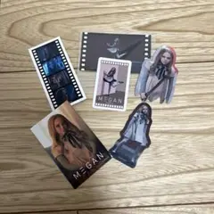 ミーガン 映画 ステッカー 劇場限定 グッズ MEGAN