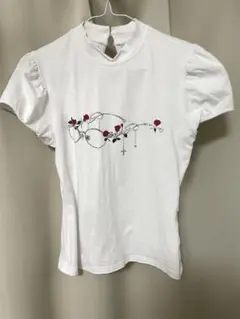 白Tシャツ　ローズ柄　Mサイズ　半袖