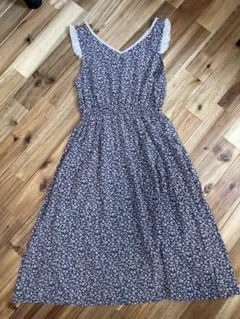 Linetta ロングワンピース　花柄ワンピース　レトロワンピース