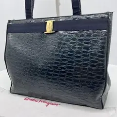 人気☆サルヴァトーレフェラガモ トートバッグ 金属ロゴ レザー ヴァラリボン 紺