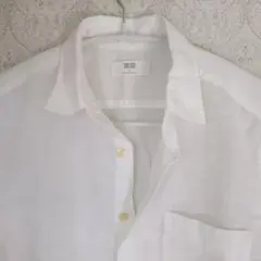 UNIQLO麻混ホワイト半袖シャツ
