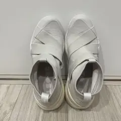adidas アディダス　スニーカー　PURE BOOST 23.5