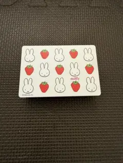 ミッフィー　モロゾフ　チョコ　缶