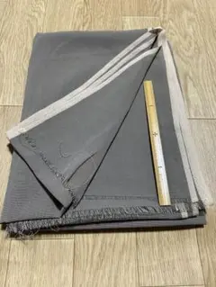 87昭和レトロ　グレー チェック柄 生地　90×250 未使用品　汚れアリ