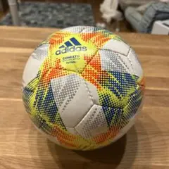 adidas CONEXT19 フットサルボール