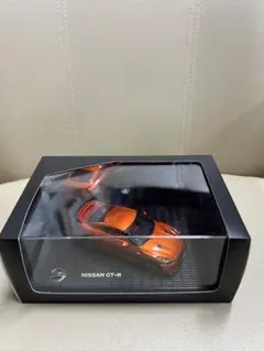 NISSAN GT-R オレンジ ミニカー 1/43