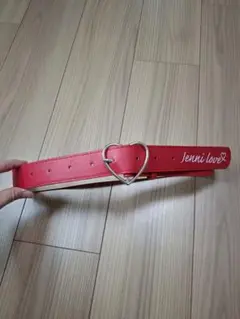 Jenni love 赤いベルト ハートバックル