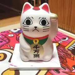 【手作り】招き猫 貯金箱 ダンダダン ターボババア風 左手に金の玉